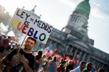 Marcha en defensa de La Ley de Medios - Argentina  Argentina, Congreso de La Nación, 16/12/2015