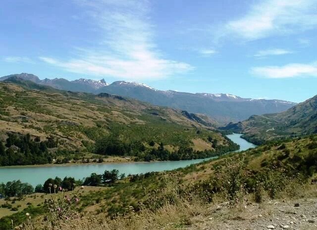Vista del Río Baker, en la región de Aysen Vista del Río Baker, en la región de Aysen
